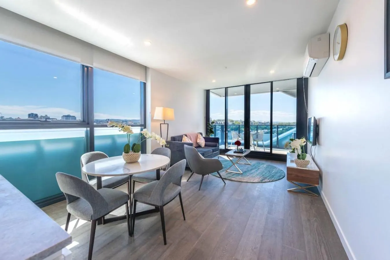 Appartement 2Br Luxury Retreat With Rooftop Pool Access Brisbane