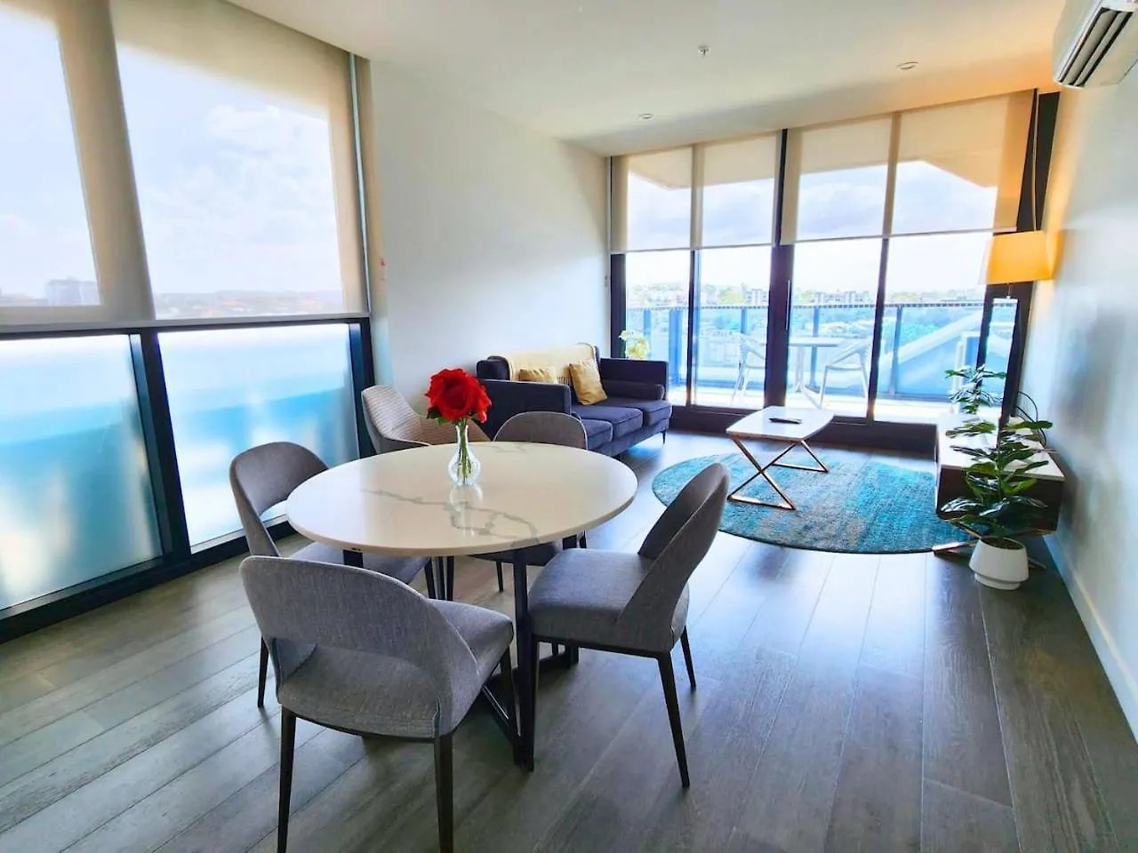 2Br Luxury Retreat With Rooftop Pool Access Brisbane Appartement